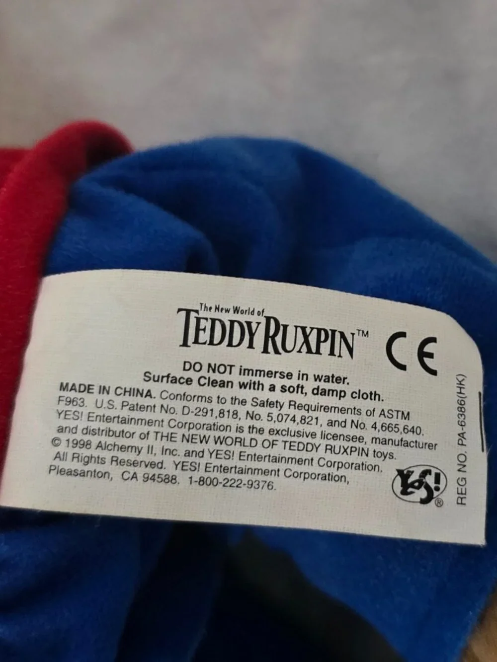 1998 Teddy Ruxpin Cassette Player Story Telling Stuffed